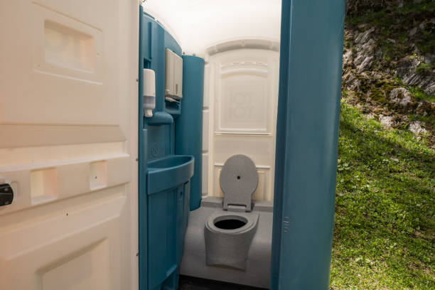 Best Luxury portable toilet rental  in Durham, NC